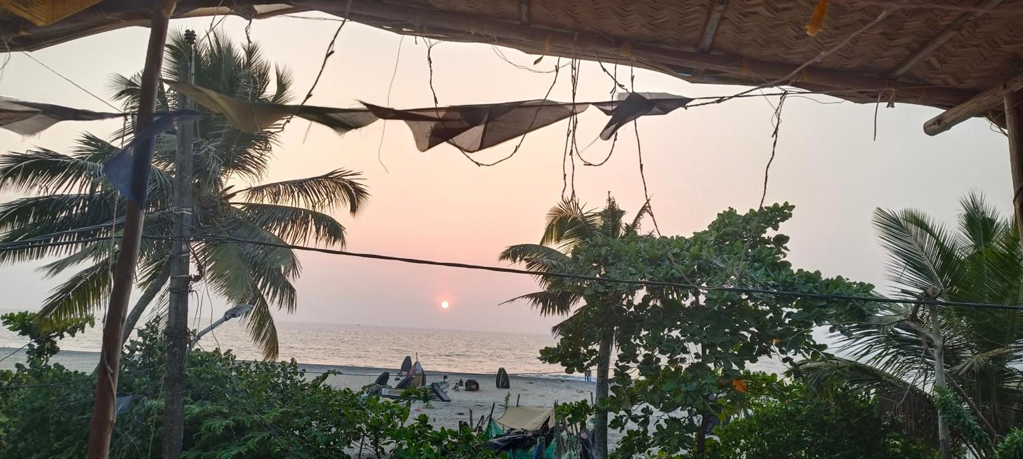 Peace And Love Beach Homestay Alappuzha Exterior photo
